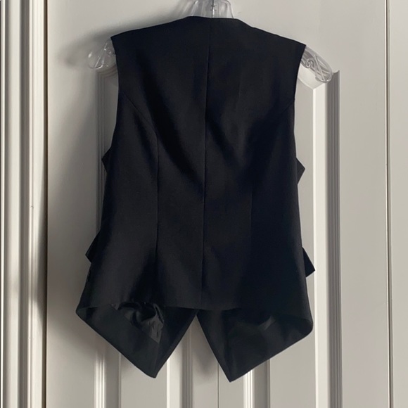 Sleeveless vest - Picture 4 of 4